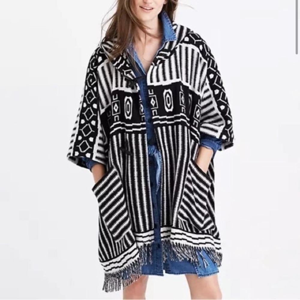 Madewell Hooded Poncho Blanket Jacket Sz L Black White Stripe Wool Blend Fringe - Picture 8 of 8